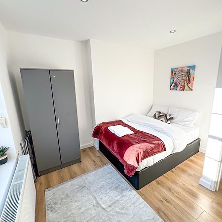 Luxury Flat For 6 - 5 Min Walk From Camden Market Hw4 런던 외부 사진