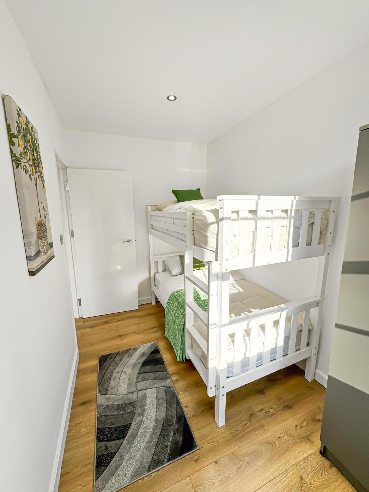 Luxury Flat For 6 - 5 Min Walk From Camden Market Hw4 런던 외부 사진