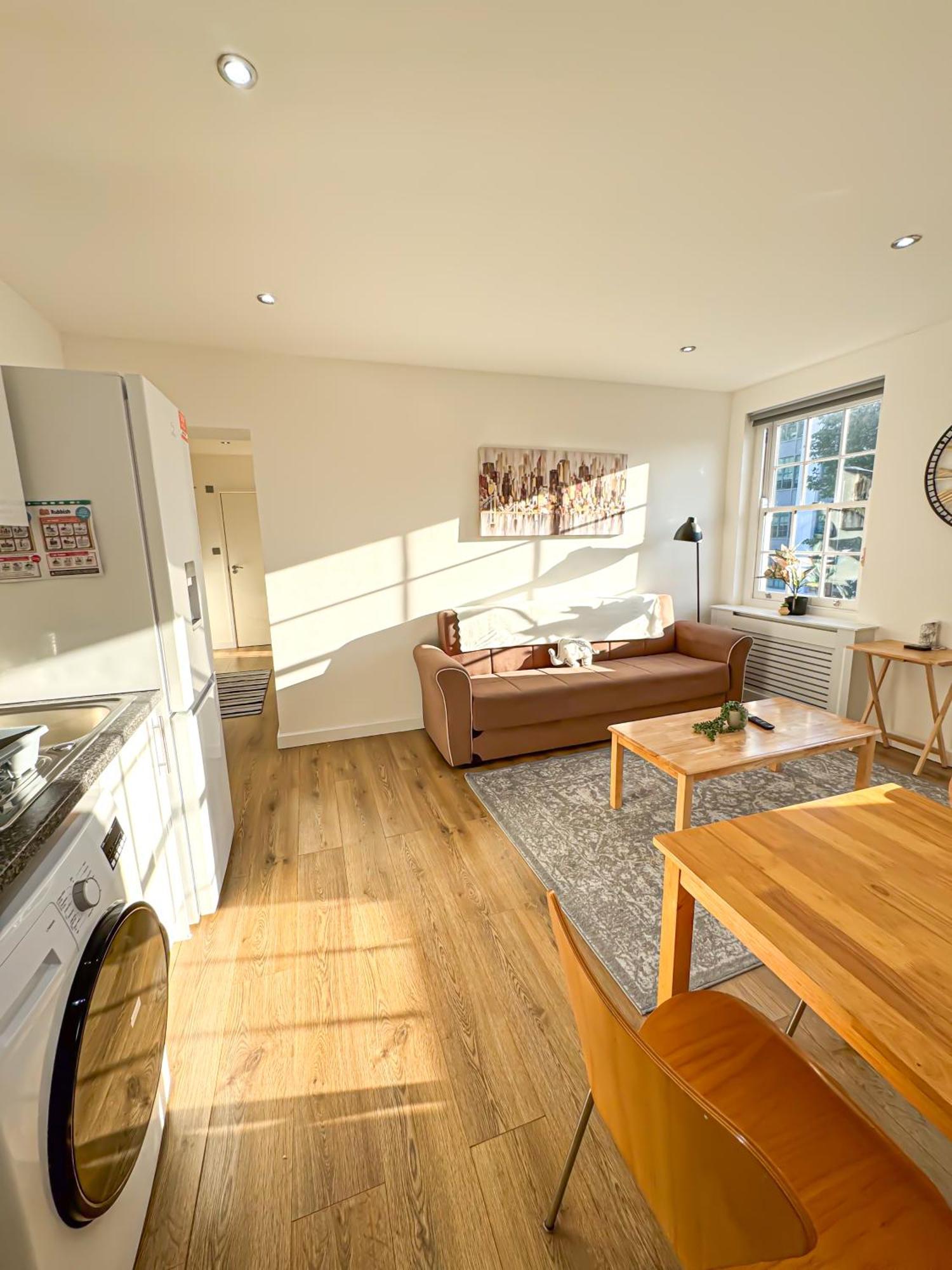 Luxury Flat For 6 - 5 Min Walk From Camden Market Hw4 런던 외부 사진