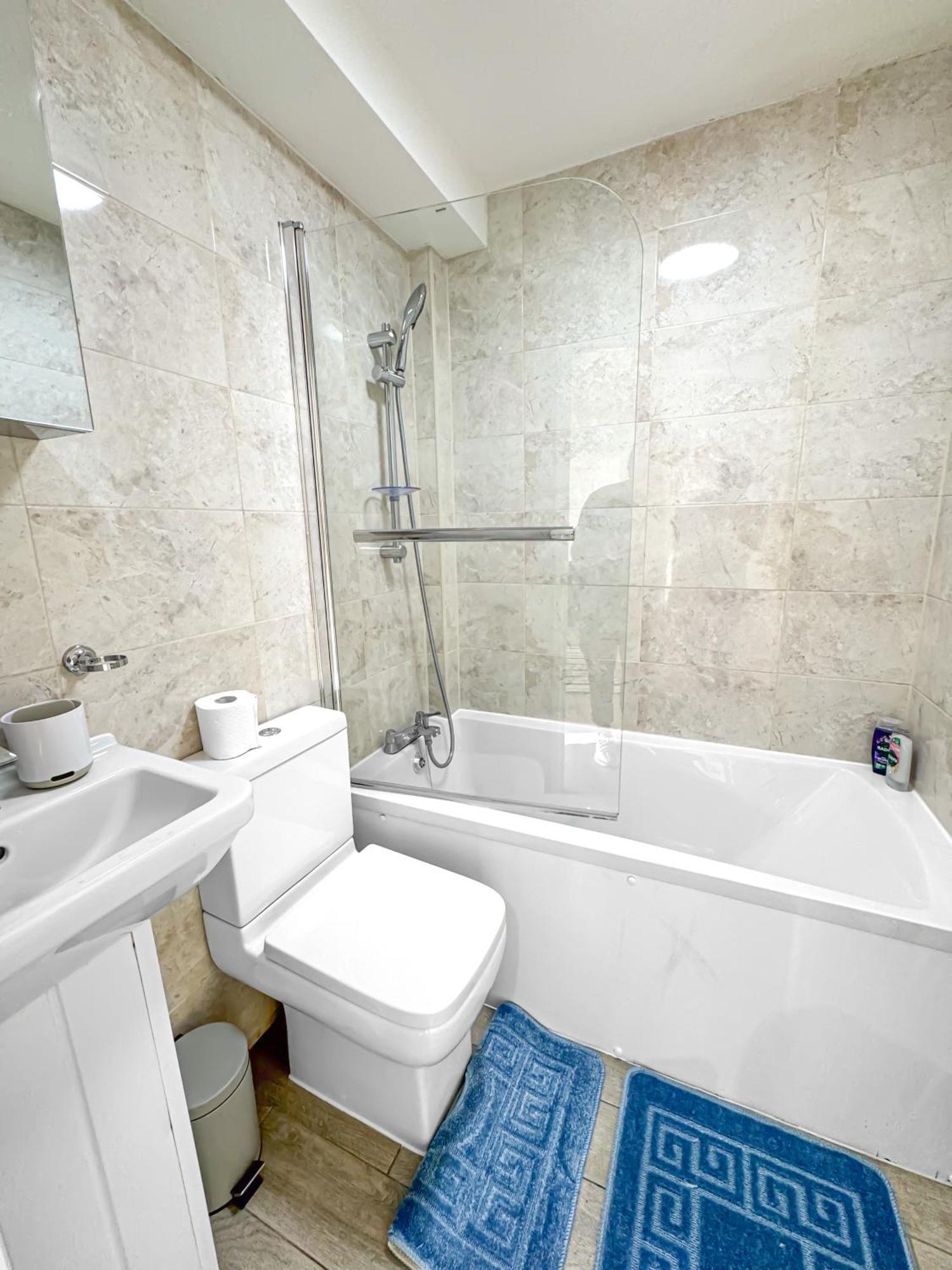 Luxury Flat For 6 - 5 Min Walk From Camden Market Hw4 런던 외부 사진