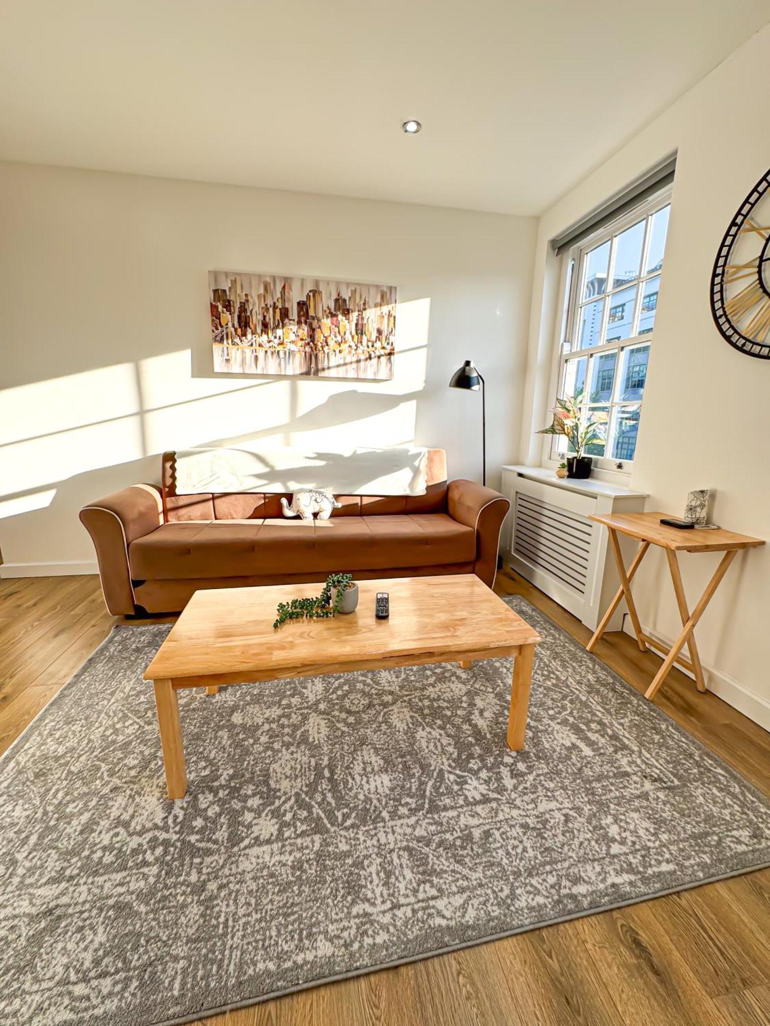 Luxury Flat For 6 - 5 Min Walk From Camden Market Hw4 런던 외부 사진