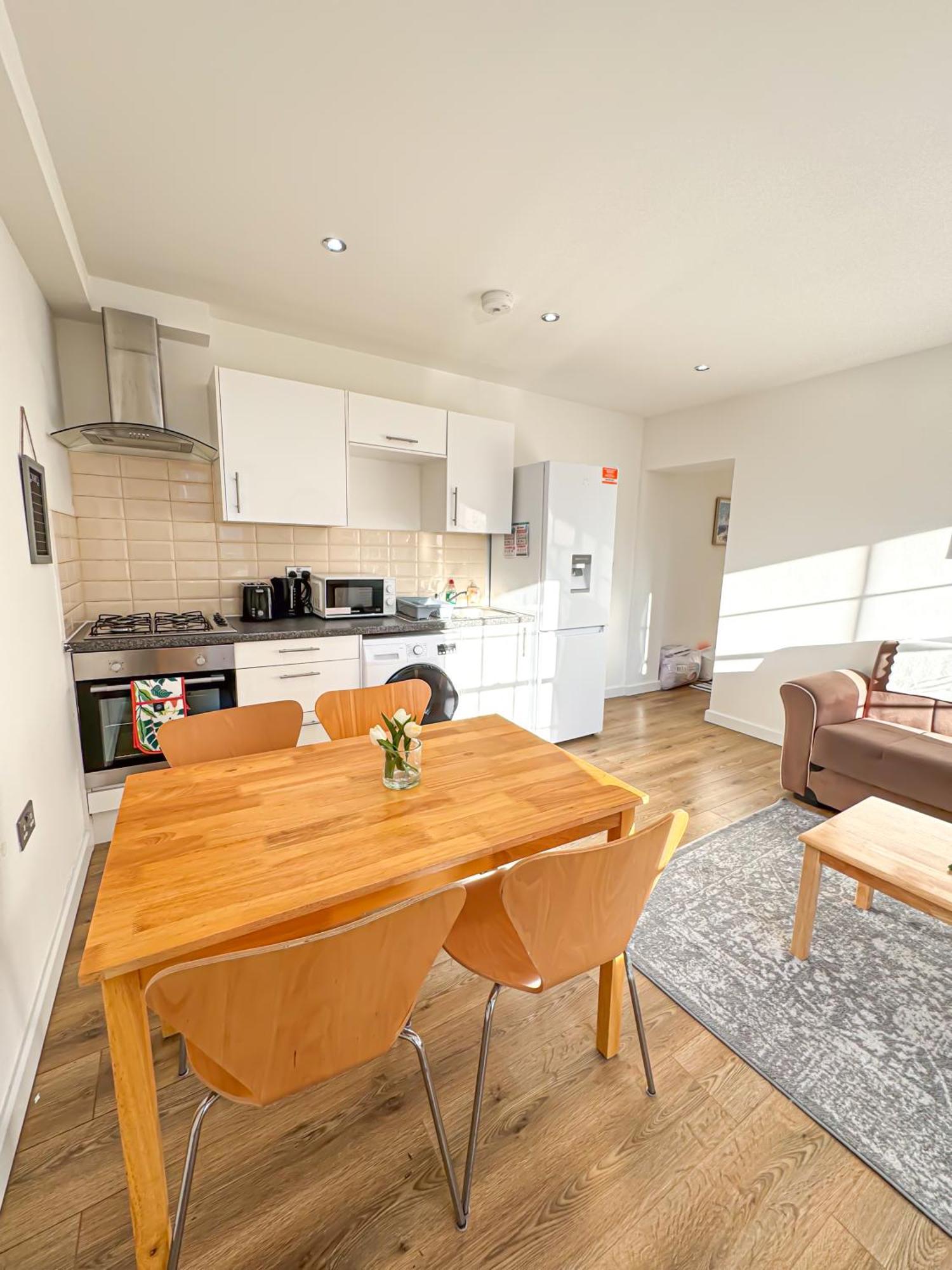 Luxury Flat For 6 - 5 Min Walk From Camden Market Hw4 런던 외부 사진